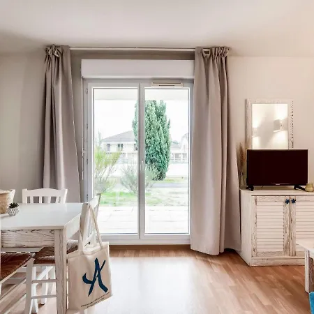Les Alcyons T2 By Interhome * Le Verdon-sur-Mer